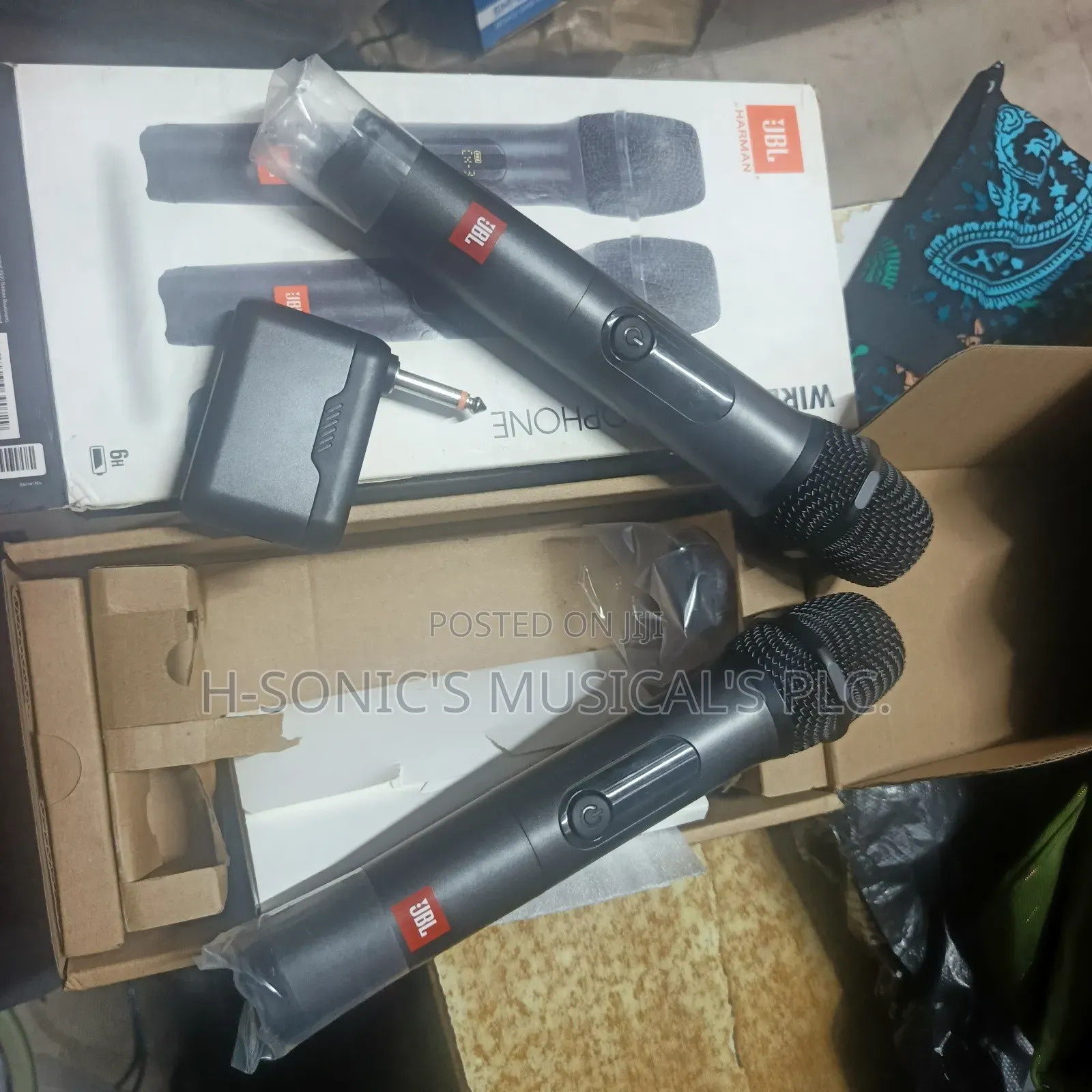 JBL Partybox Wireless Mic (The Standard)