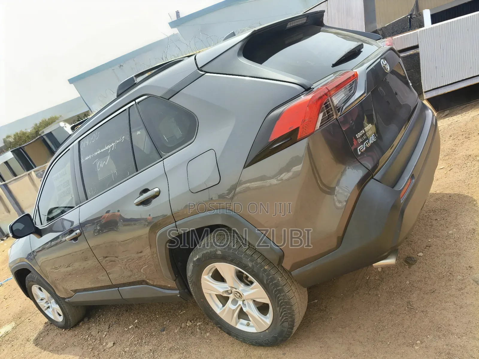 Toyota RAV4 XLE AWD 2020 Gray
