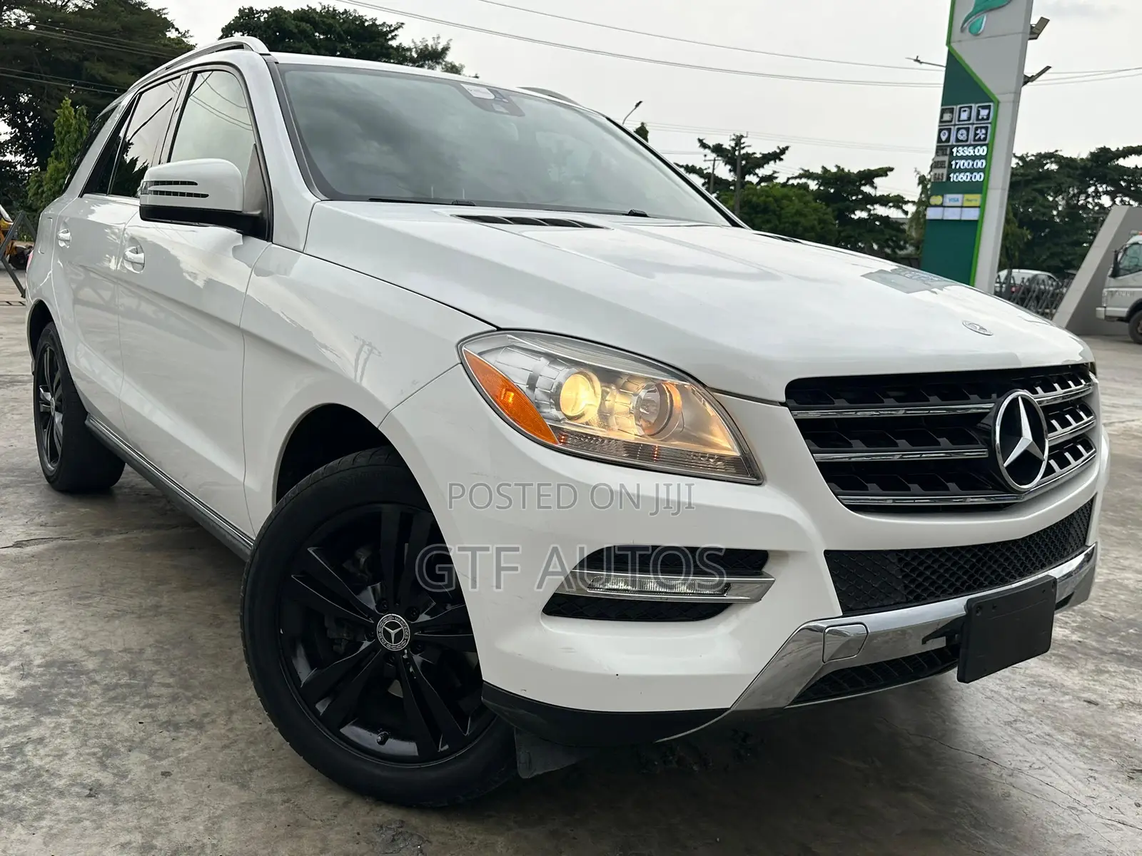 Mercedes-Benz M Class ML350 4MATIC 4dr SUV AWD (3.5L 6cyl 7A) 2015