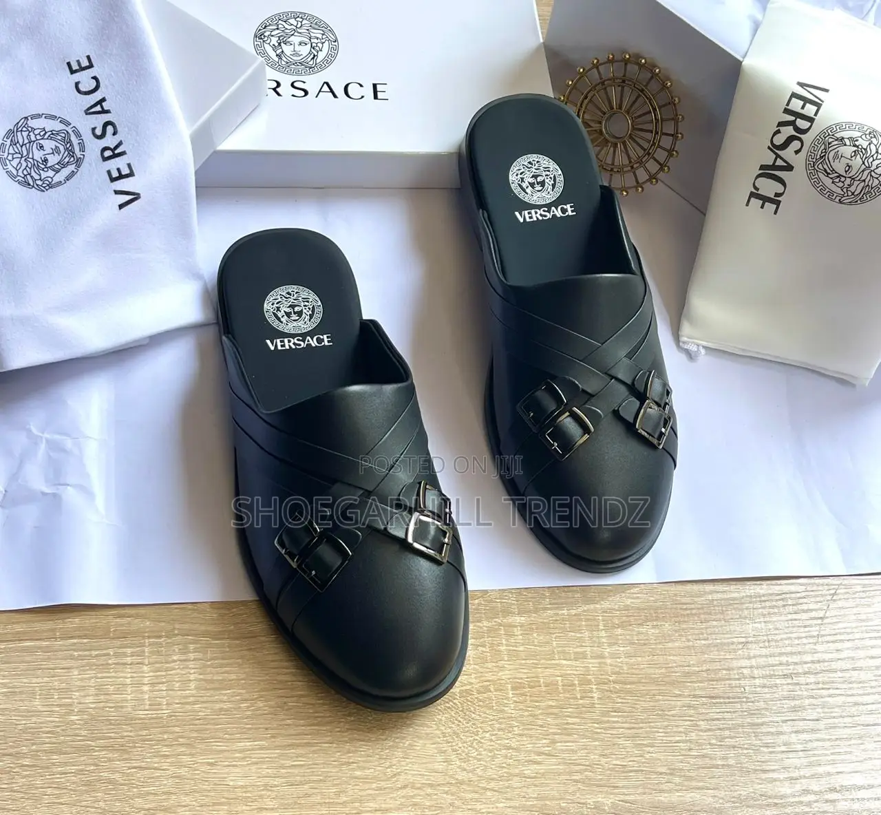 Men Buckle and Dazzling Half Shoes