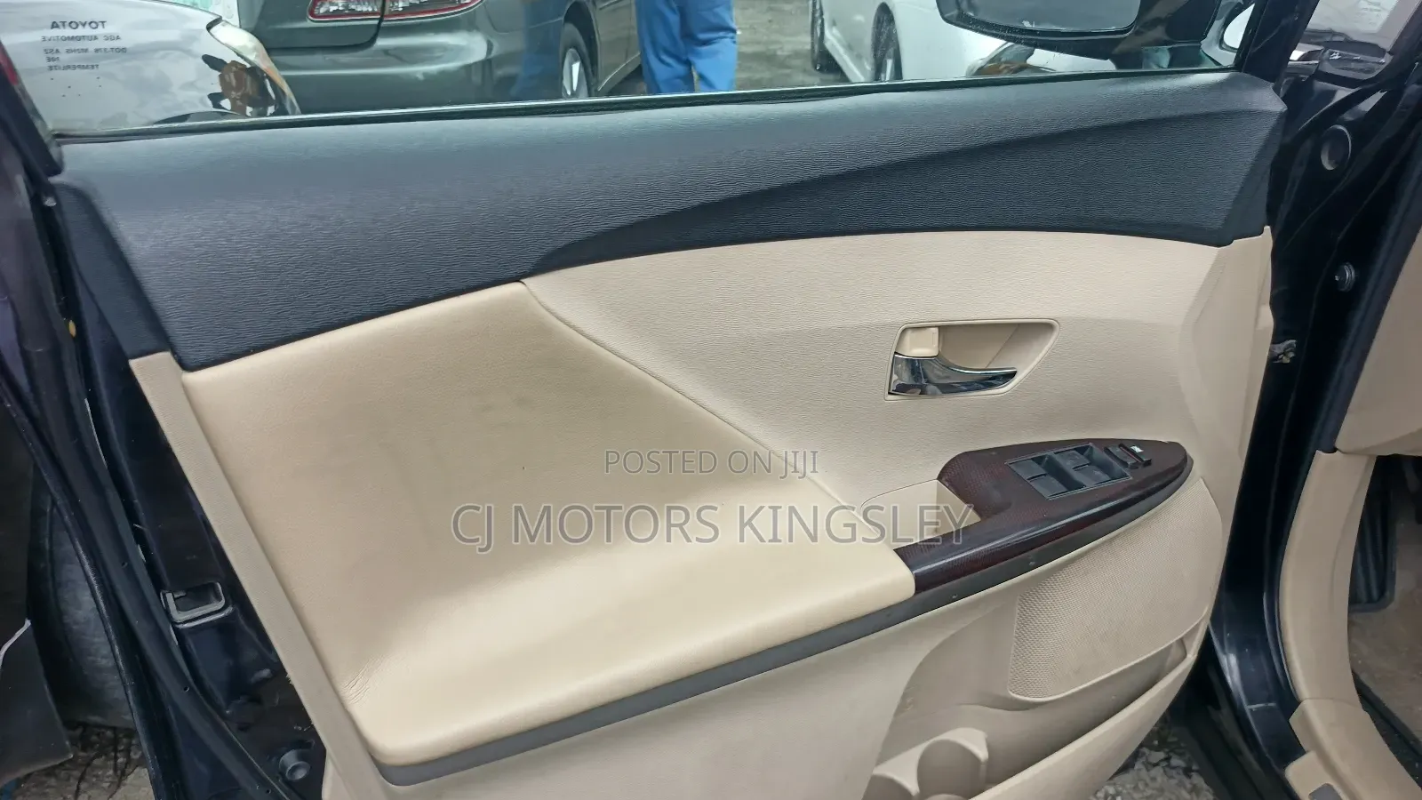 Toyota Venza XLE 2011 Black