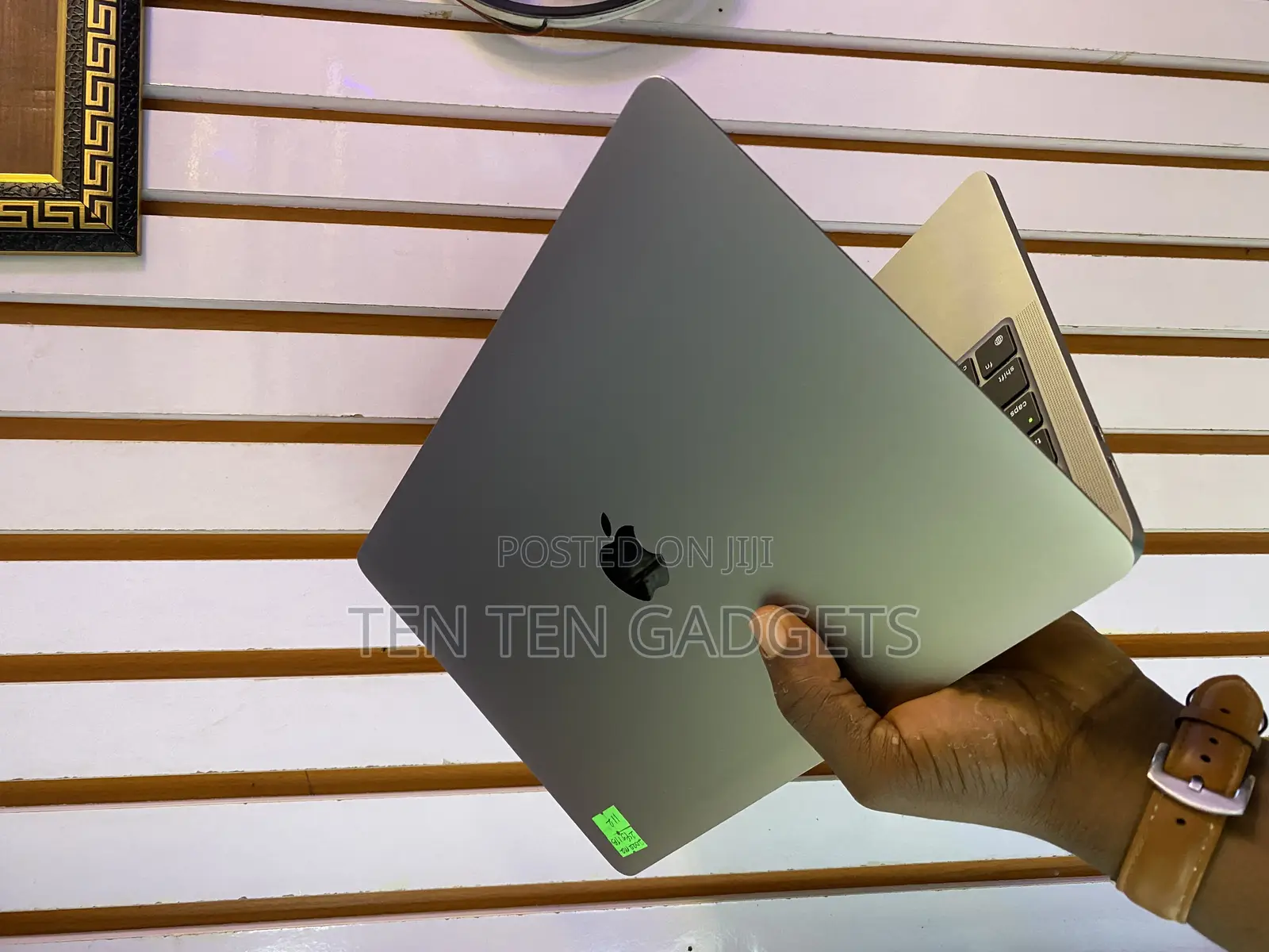 Laptop Apple MacBook Pro 2022 M2 24GB Apple M2 SSD 1T