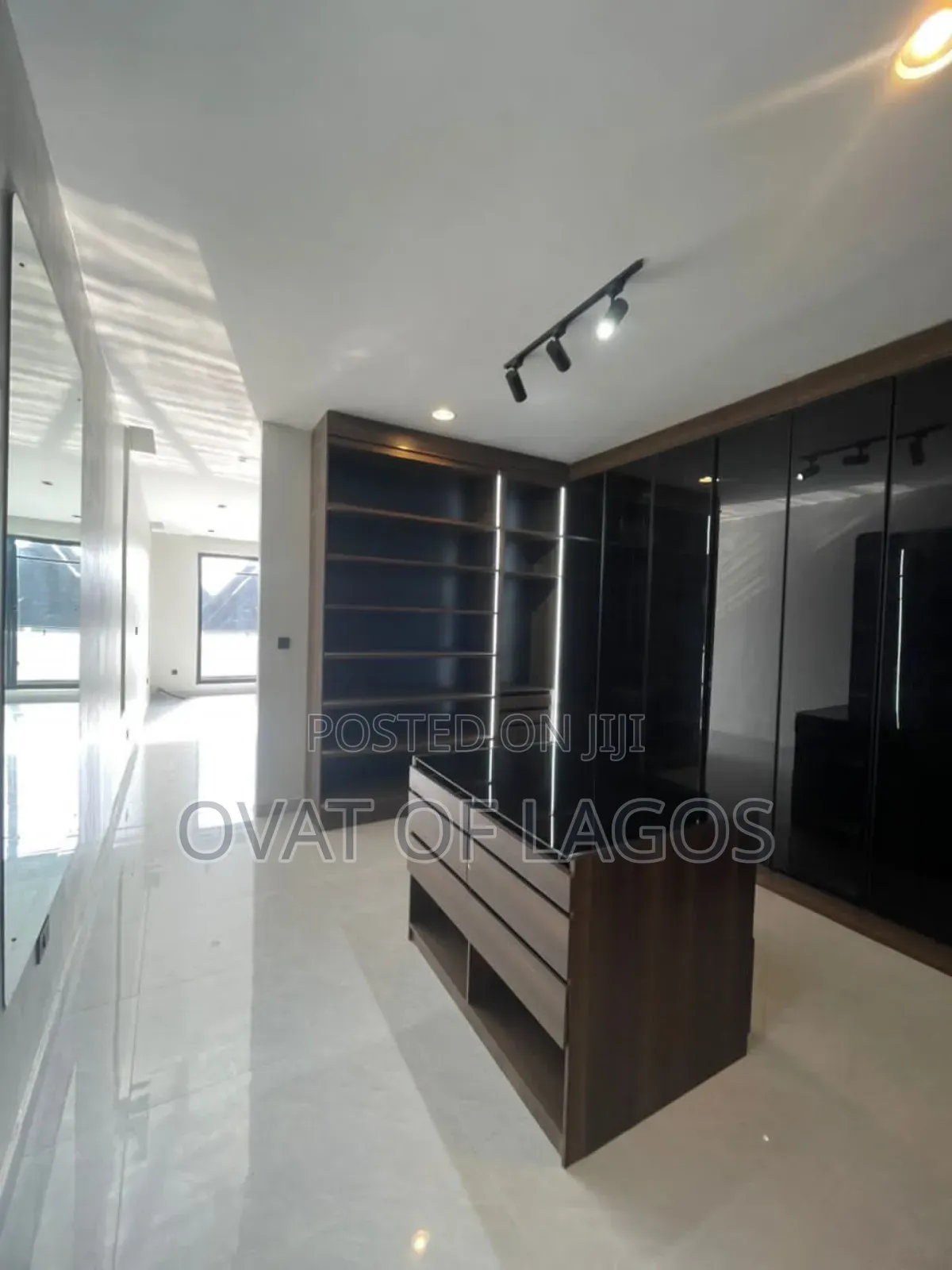 5bdrm Duplex in Orchid, Lekki for sale