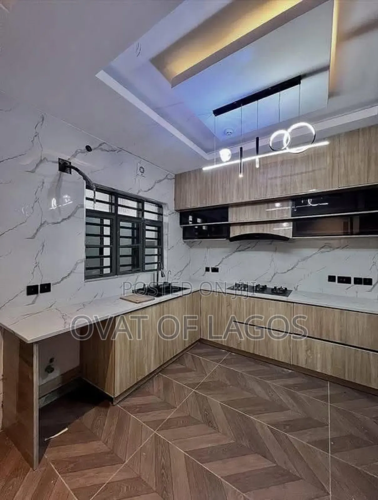4bdrm Duplex in Lekki Right for sale