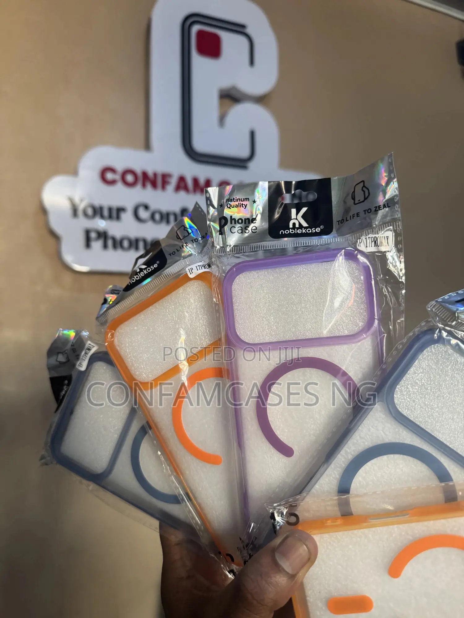 iPhone 17 Pro and 17 Pro Max Transparent Magsafe Pouch