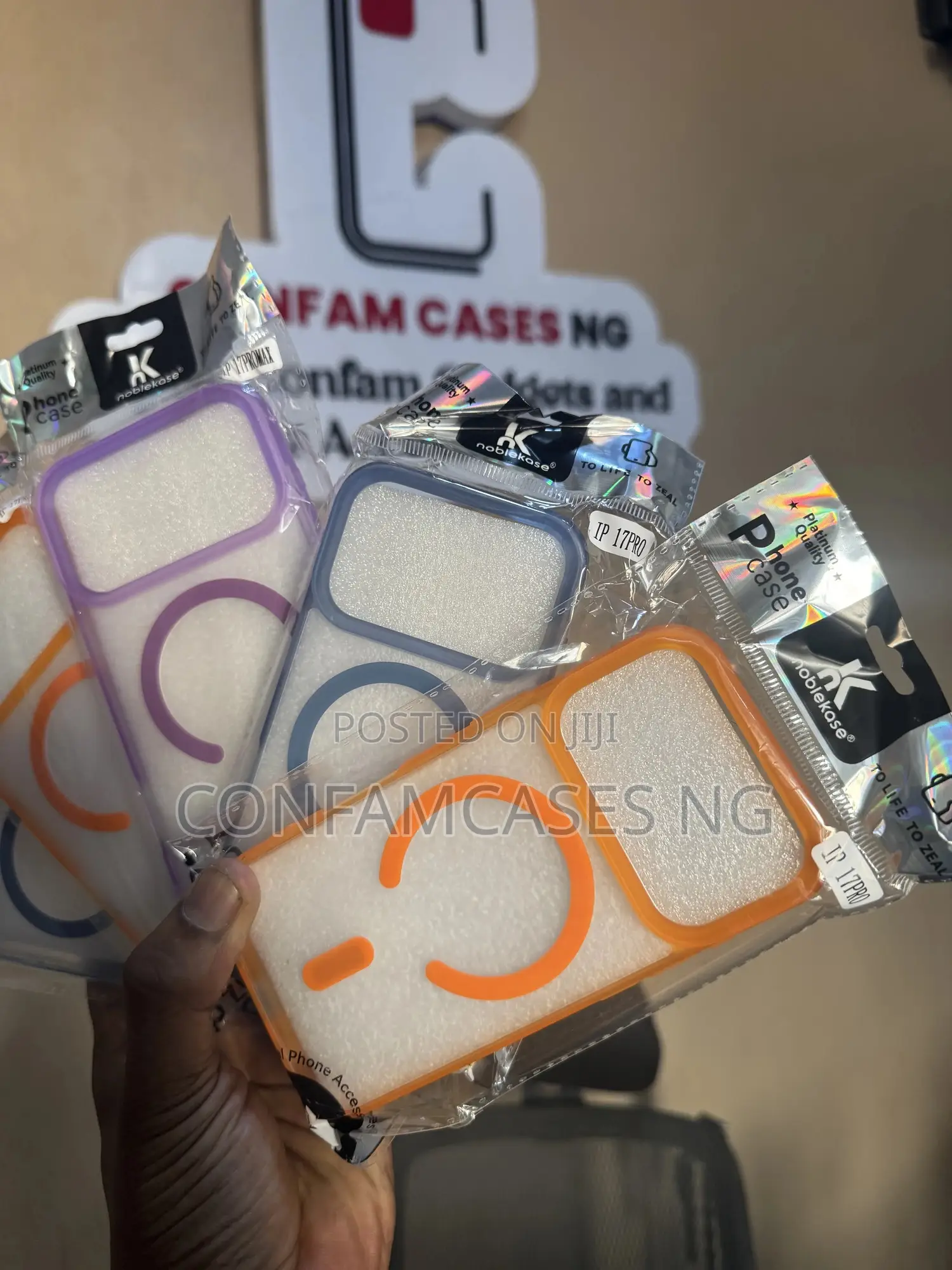 iPhone 17 Pro and 17 Pro Max Transparent Magsafe Pouch