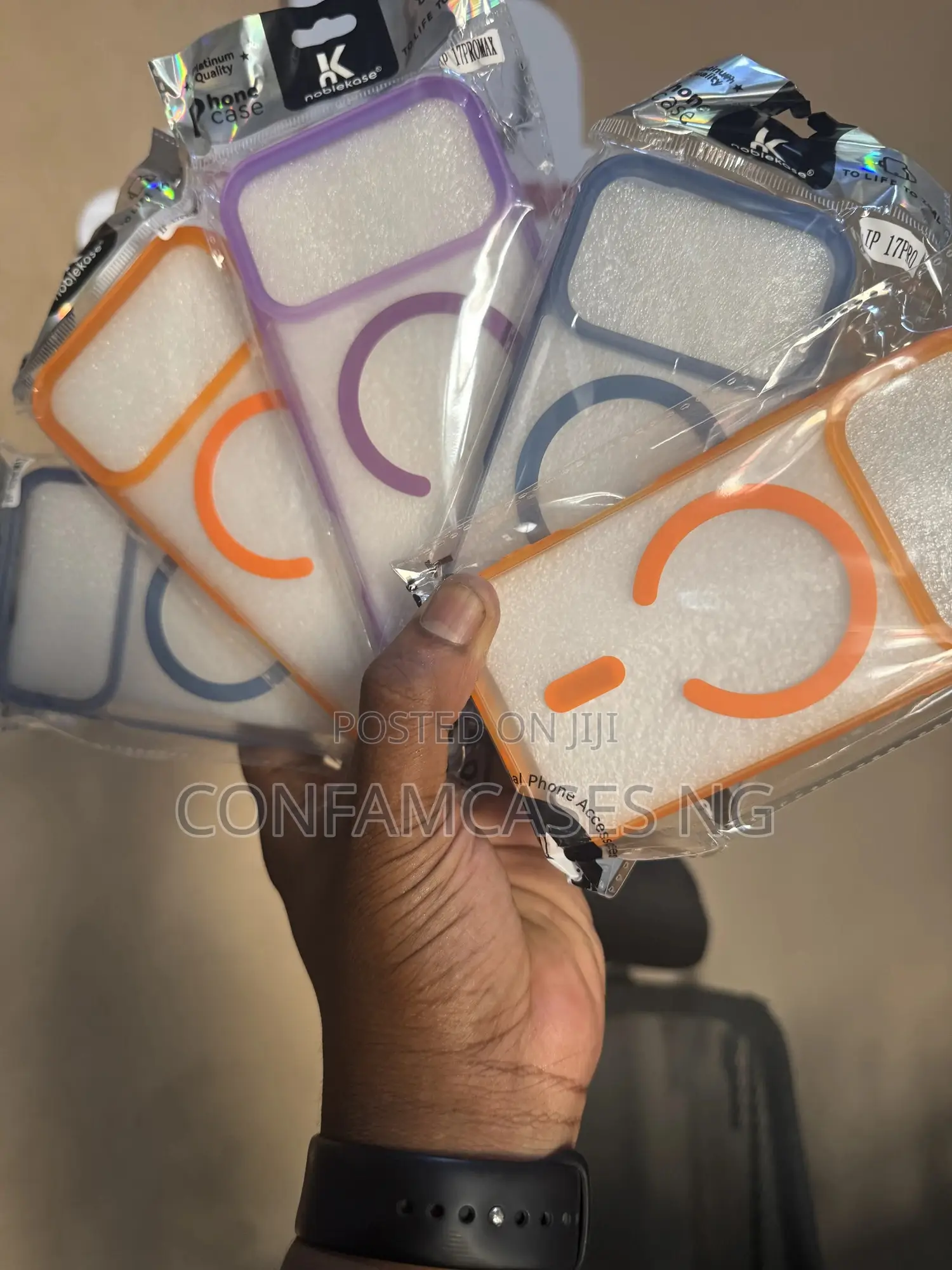 iPhone 17 Pro and 17 Pro Max Transparent Magsafe Pouch