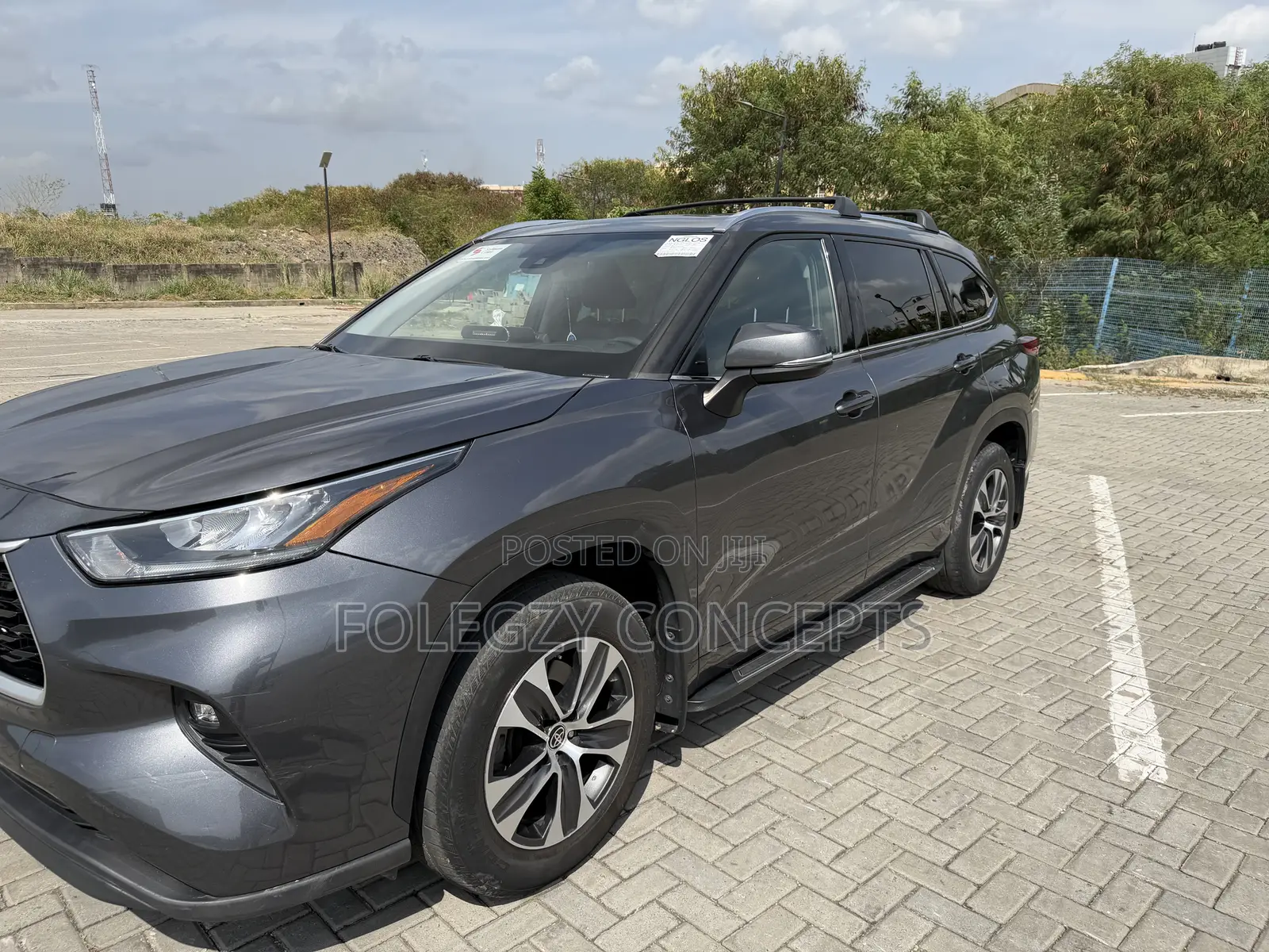 Toyota Highlander XLE AWD 2020 Gray