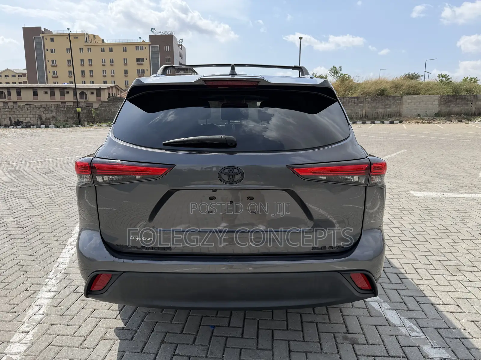 Toyota Highlander XLE AWD 2020 Gray