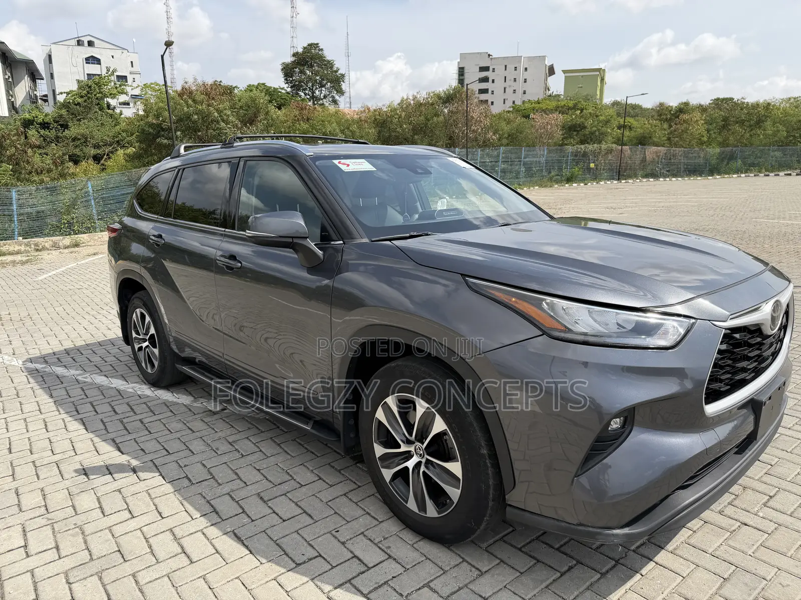 Toyota Highlander XLE AWD 2020 Gray