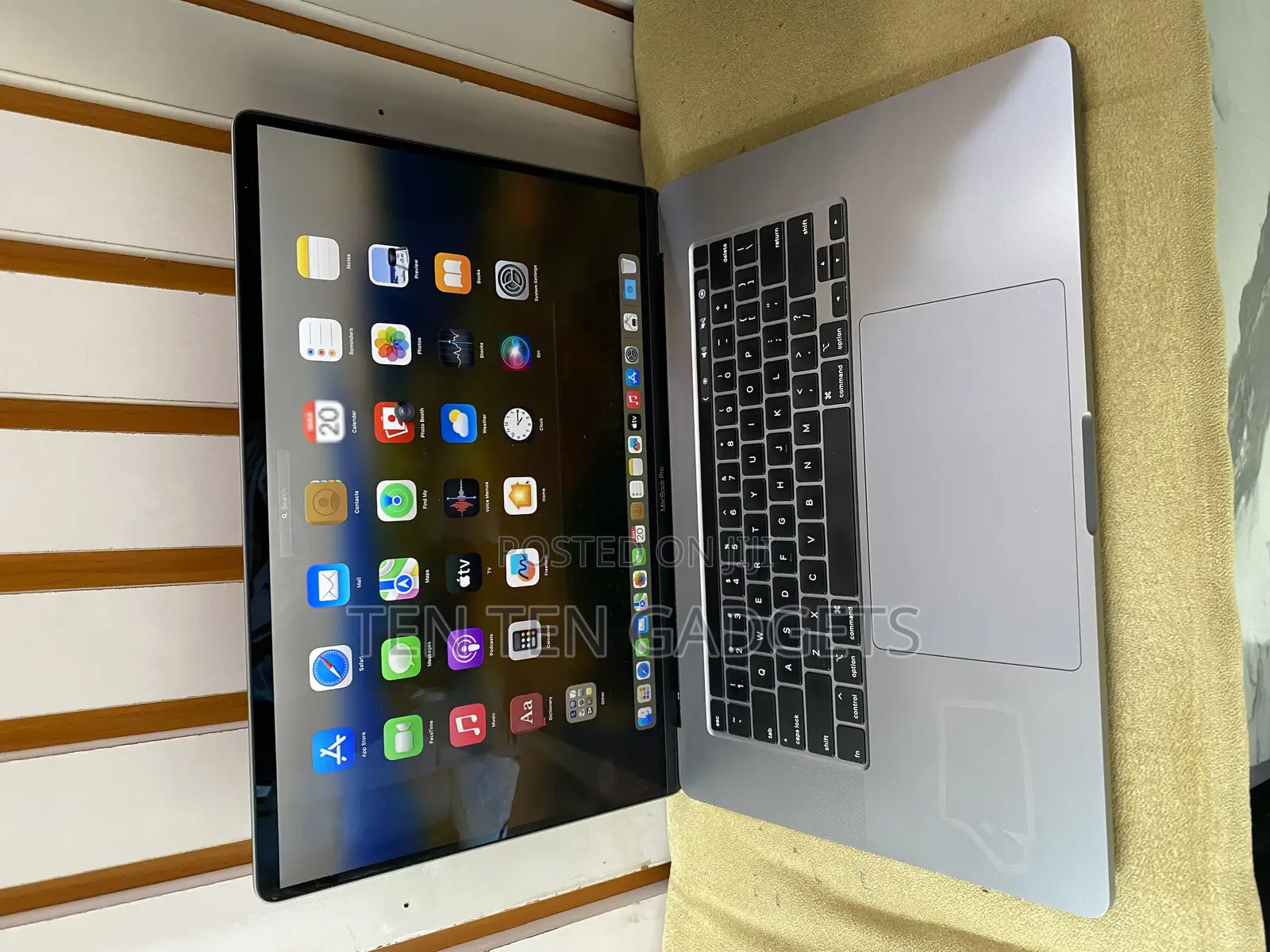 Laptop Apple MacBook Pro 2019 64GB Intel Core i9 SSD 1T