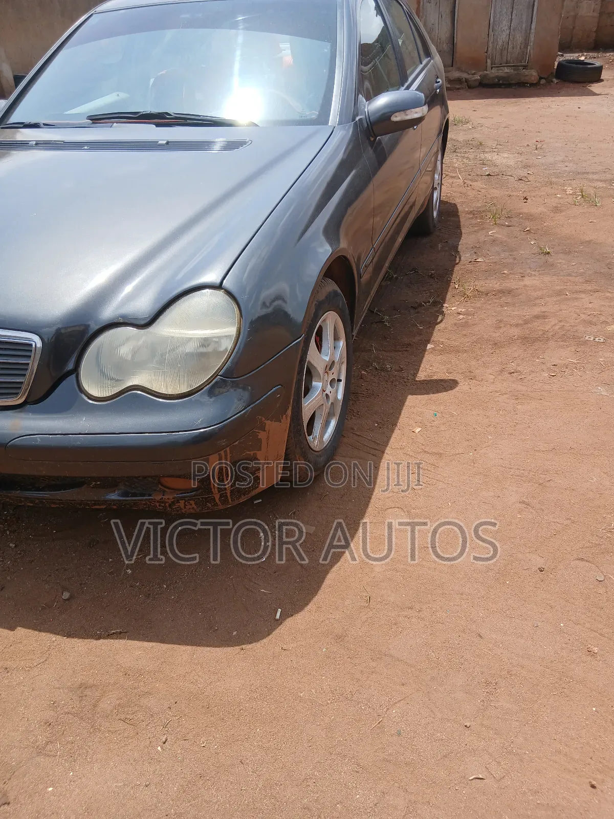 Mercedes-Benz E200 1995 Black