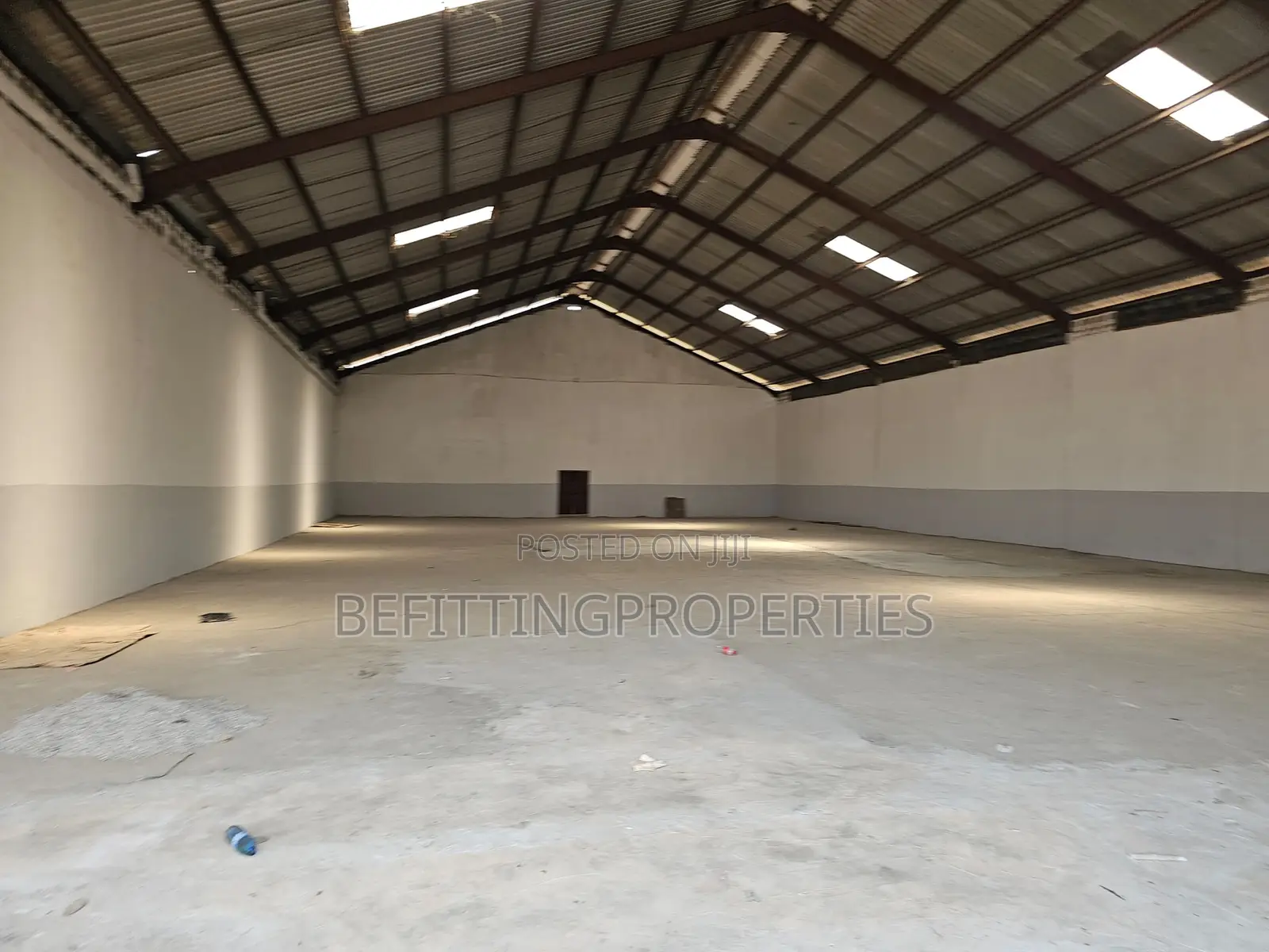 Premium 800 SQM Warehouse for Rent