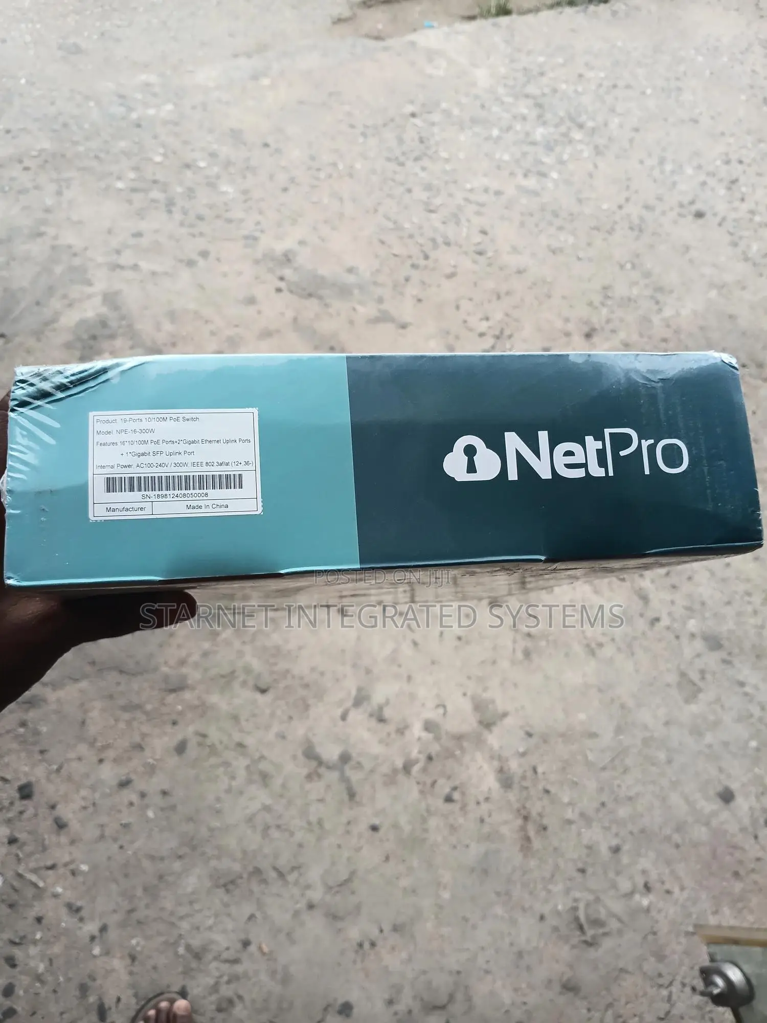 Netpro 16 Port 10/100 Poe Switch Plus 2 Ports Uplink Rj45 1port SFP
