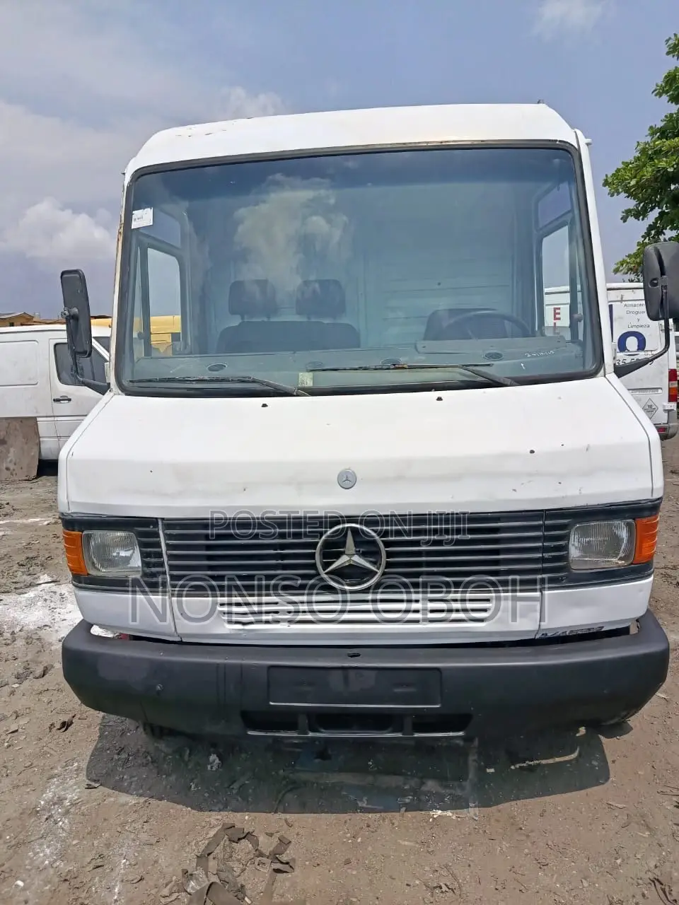 Mercedes-Benz T1/TN 2000 White