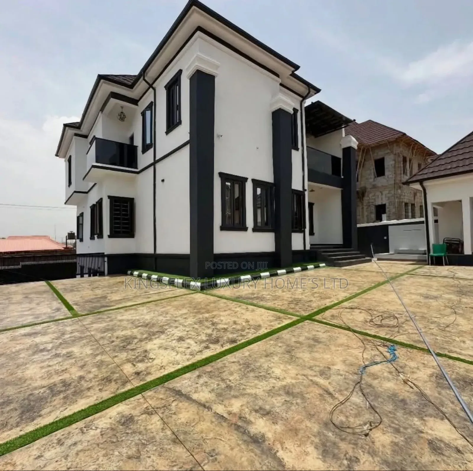 4bdrm Duplex in Estate, Lokogoma for sale