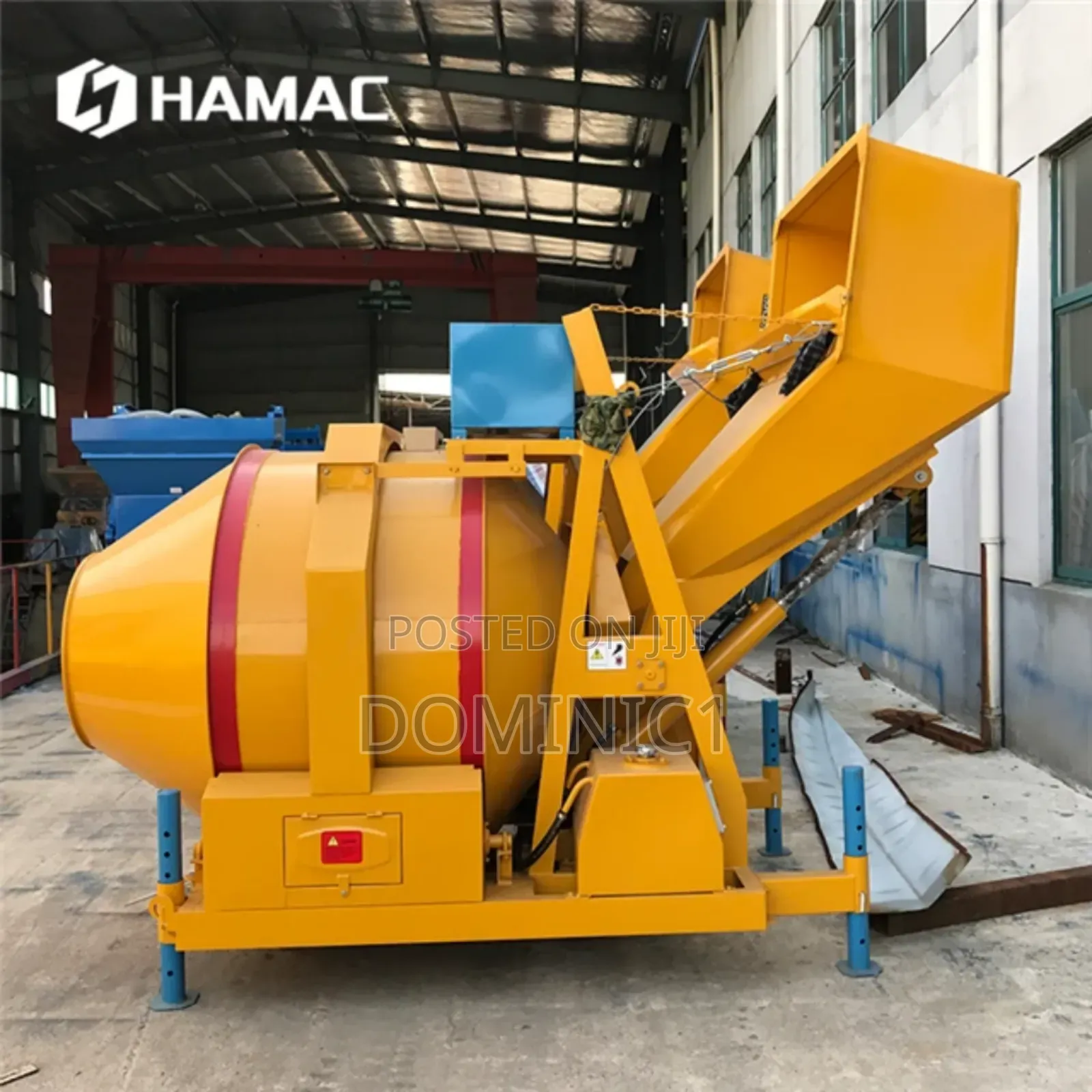 Self-Loading Concrete Mixer, 560 Liter Heavy Duty