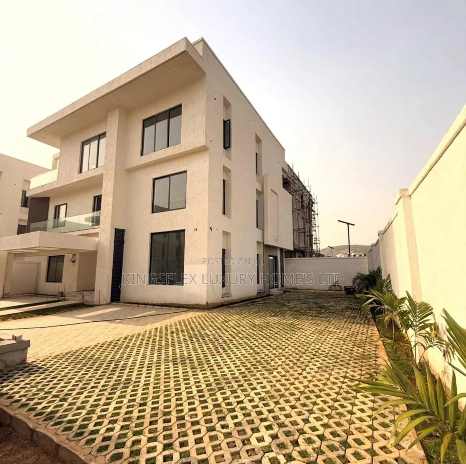 5bdrm Duplex in Estate, Katampe Extension for sale