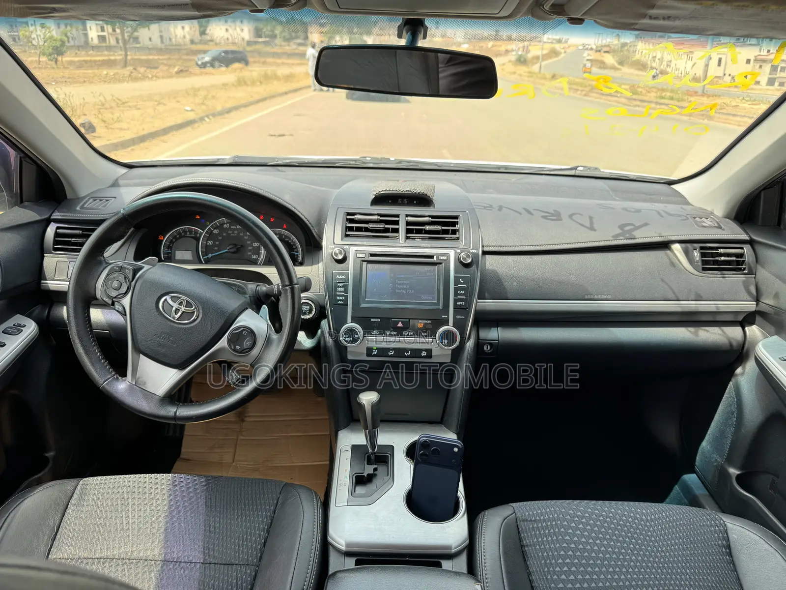 Toyota Camry SE 4dr Sedan (3.5L 6cyl 6A) 2014 White