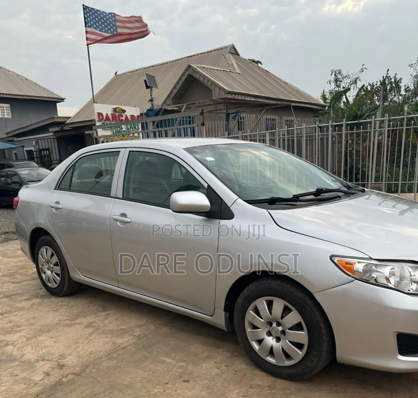 Toyota Corolla LE 4dr Sedan (1.8L 4cyl 4A) 2010 Silver