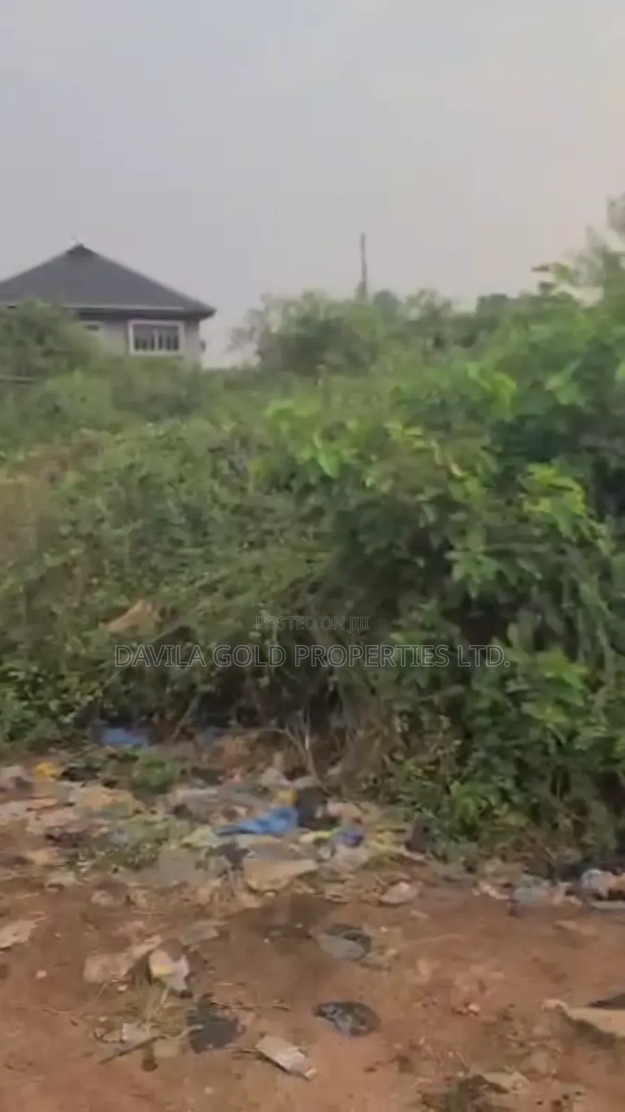 Hot-Deal: A Land Along Etete Tarred Road