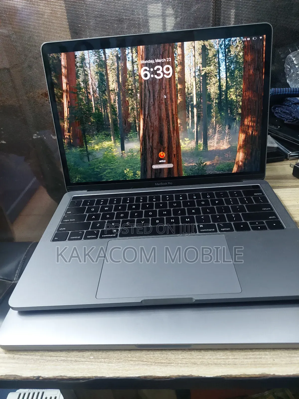 Laptop Apple MacBook Pro 2018 16GB Intel Core i5 SSD 256GB