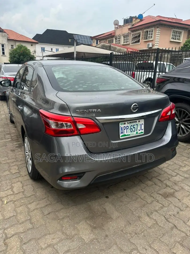 Nissan Sentra SV 2018 Gray