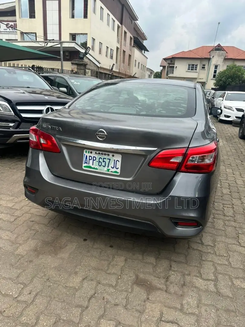 Nissan Sentra SV 2018 Gray