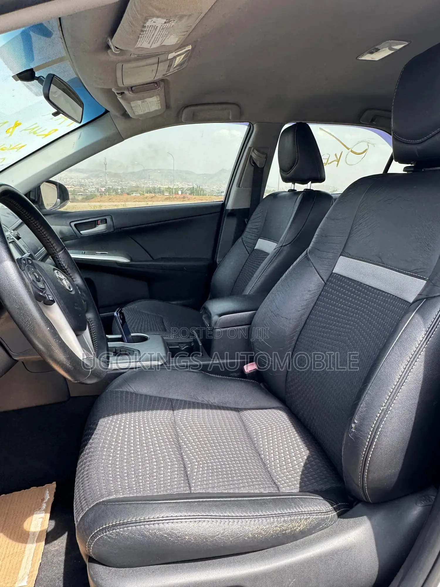 Toyota Camry SE 4dr Sedan (3.5L 6cyl 6A) 2014 White