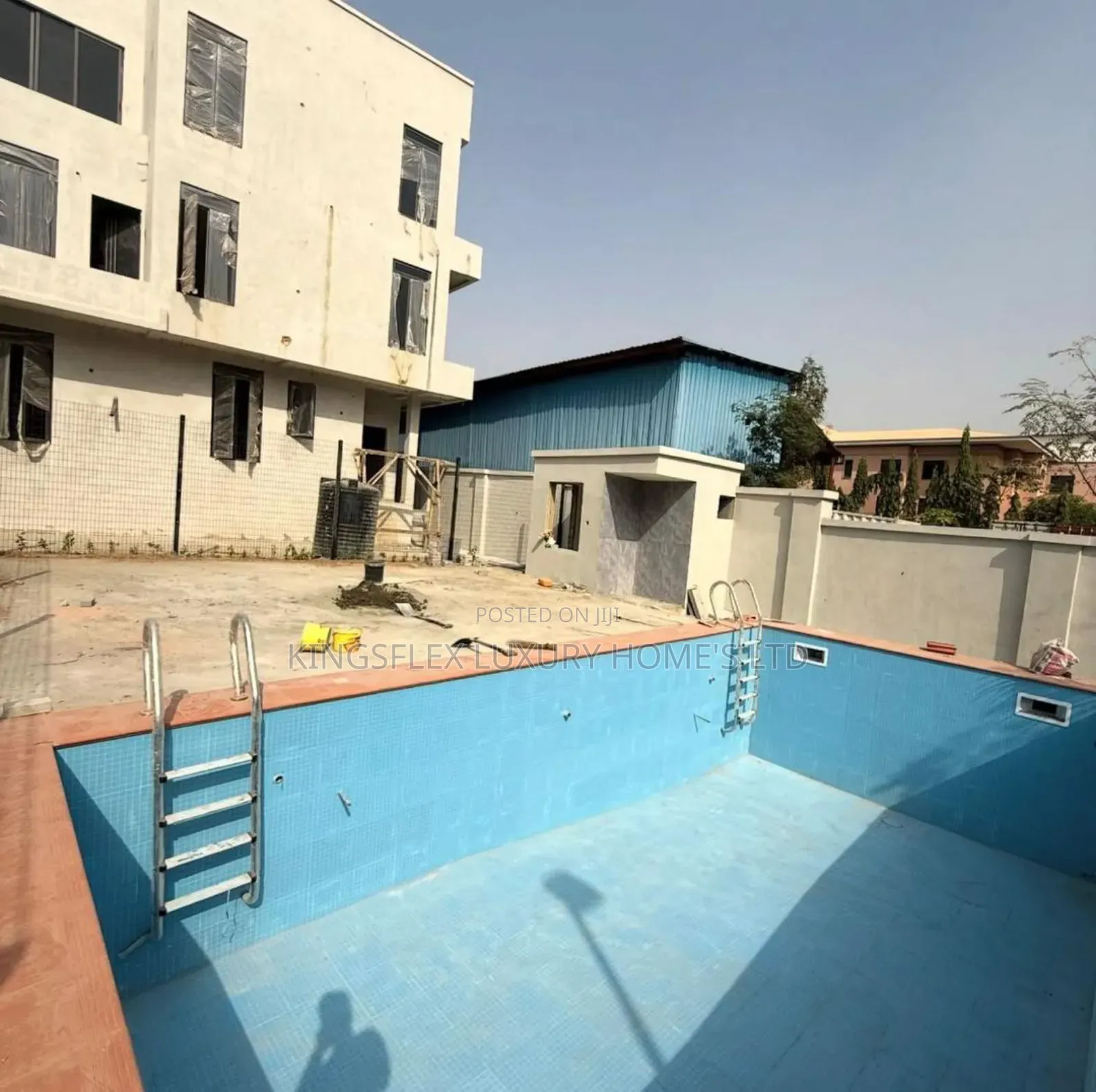5bdrm Duplex in Estate, Life Camp for sale