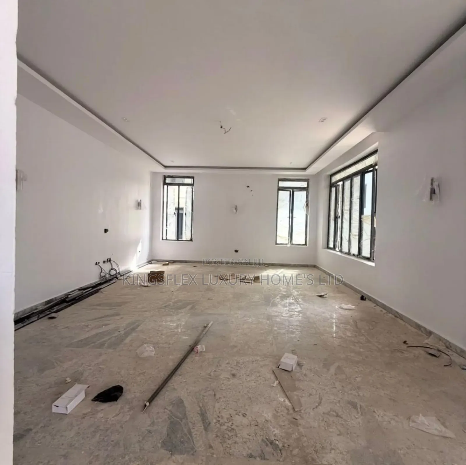 5bdrm Duplex in Estate, Life Camp for sale