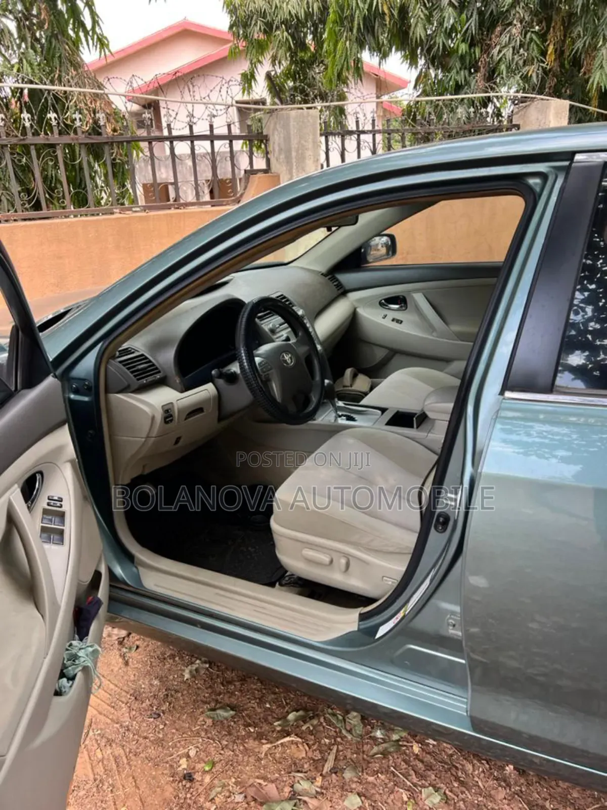 Toyota Camry LE 4dr Sedan (2.5L 4cyl 6AM) 2010 Green