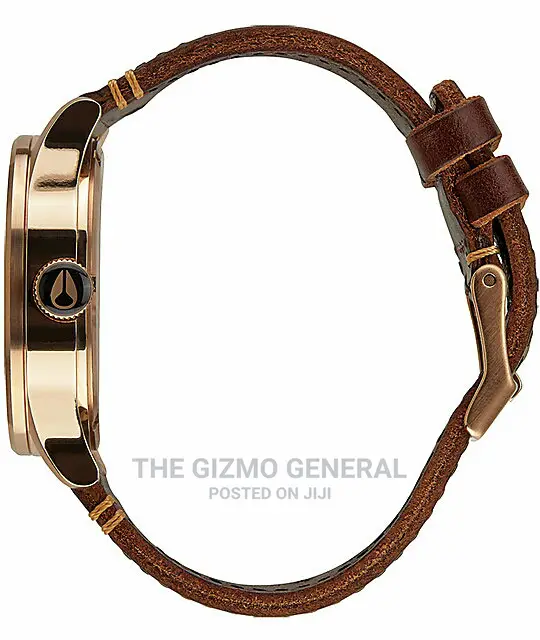 Nixon Sentry Leather Analog Watch
