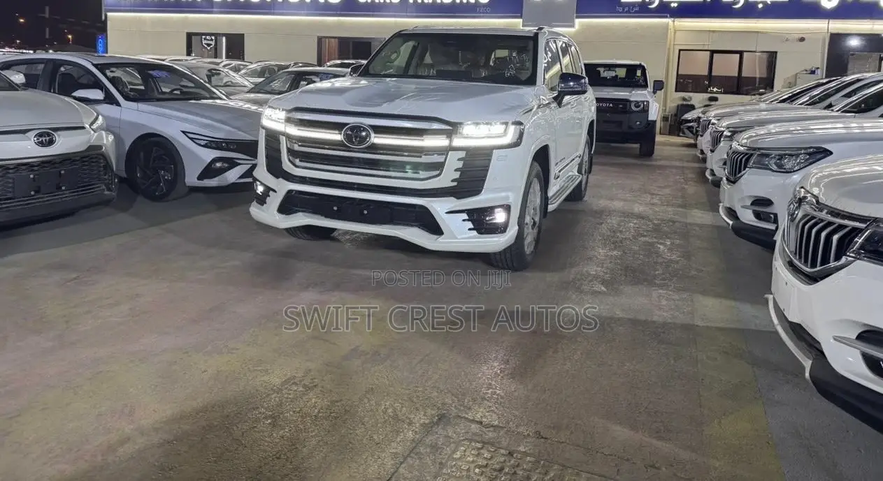 New Toyota Land Cruiser SE 4WD 2026 White