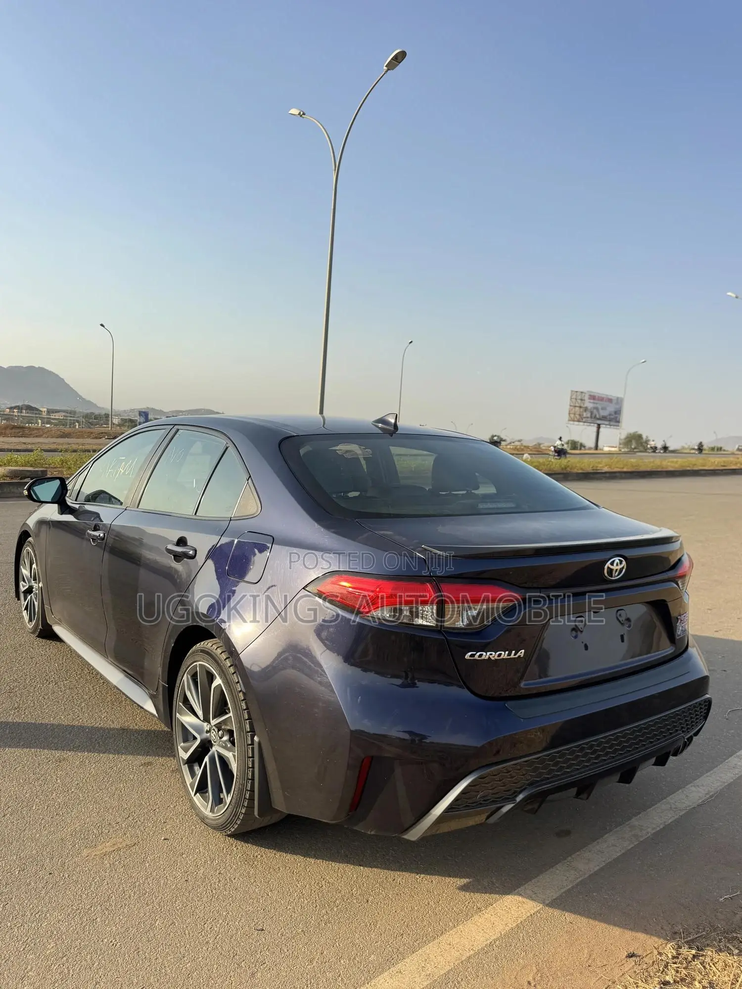 Toyota Corolla XSE (1.8L 4cyl 2A) 2019 Blue