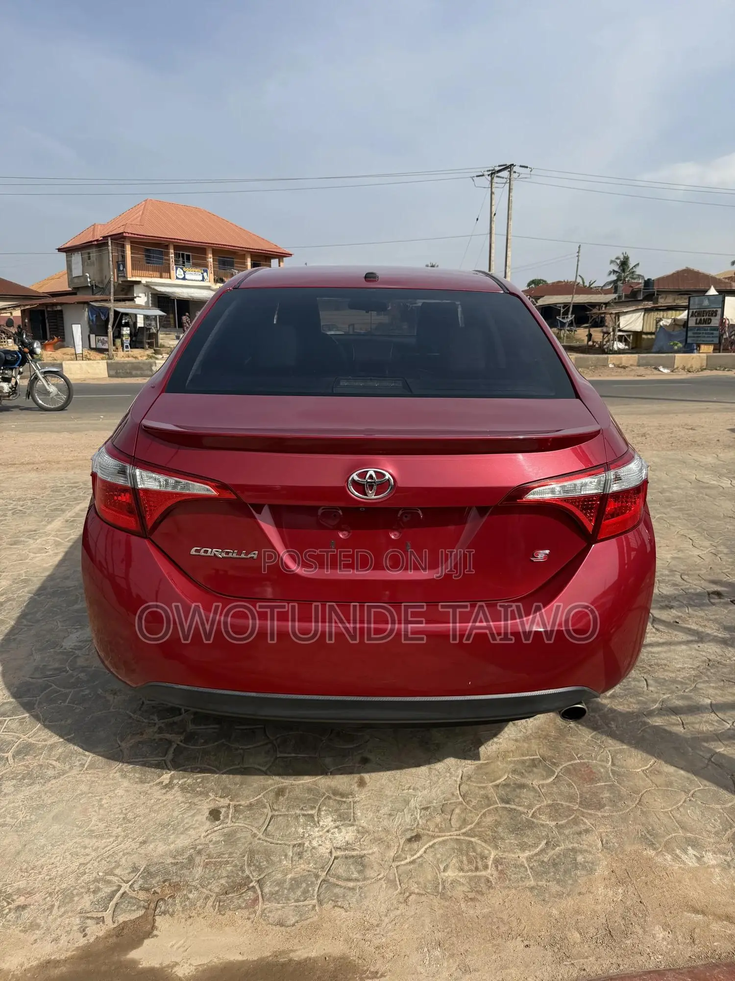 Toyota Corolla 2015 Red