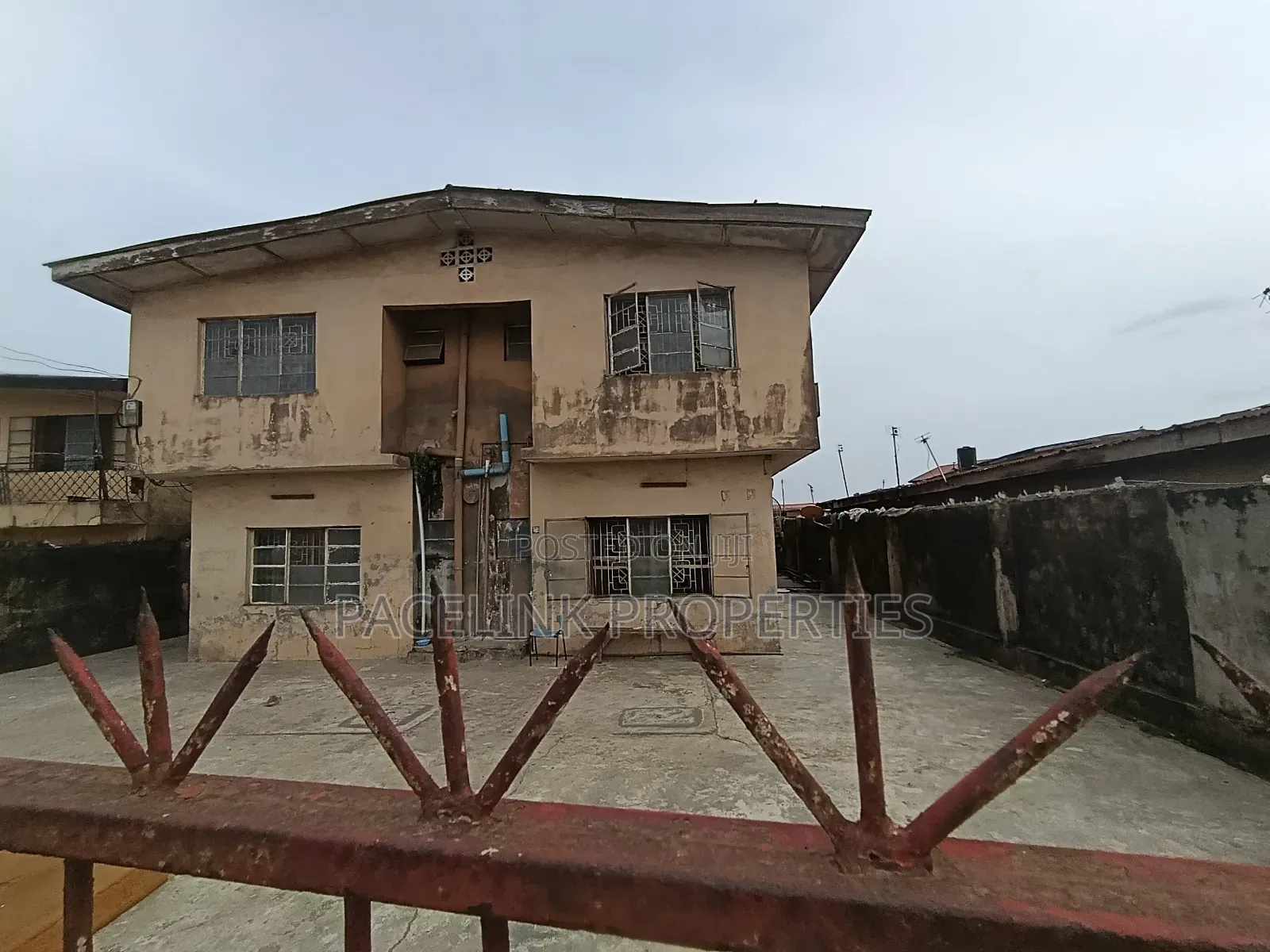 3bdrm Block of Flats in Dopemu for sale