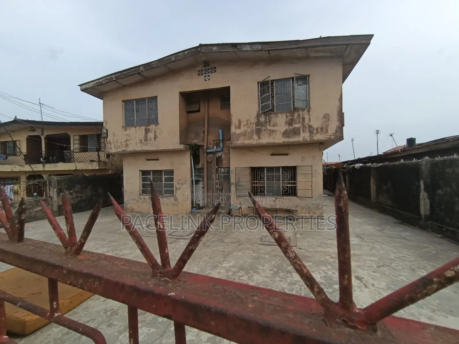 3bdrm Block of Flats in Dopemu for sale