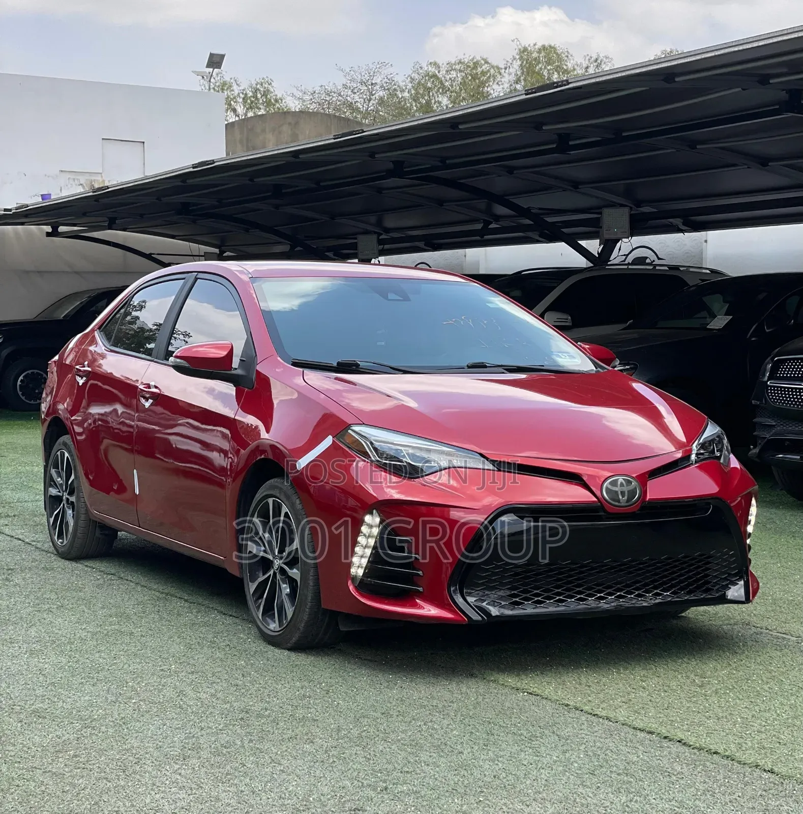 Toyota Corolla SE (1.8L 4cyl 2A) 2018 Red