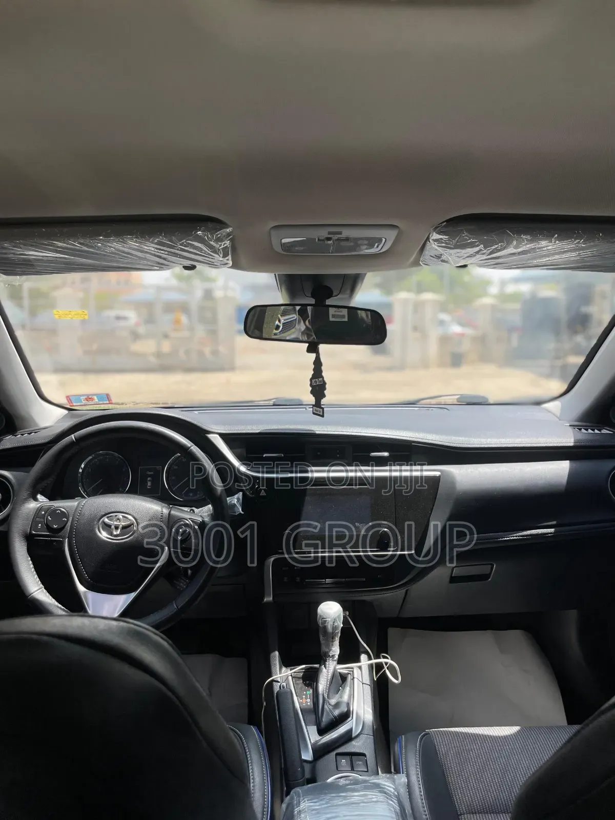 Toyota Corolla SE (1.8L 4cyl 2A) 2018 Red