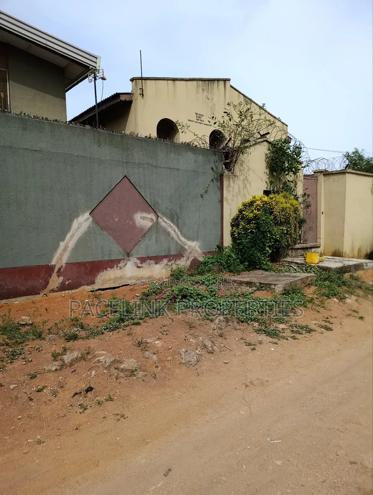 3bdrm Block of Flats in Dopemu for sale