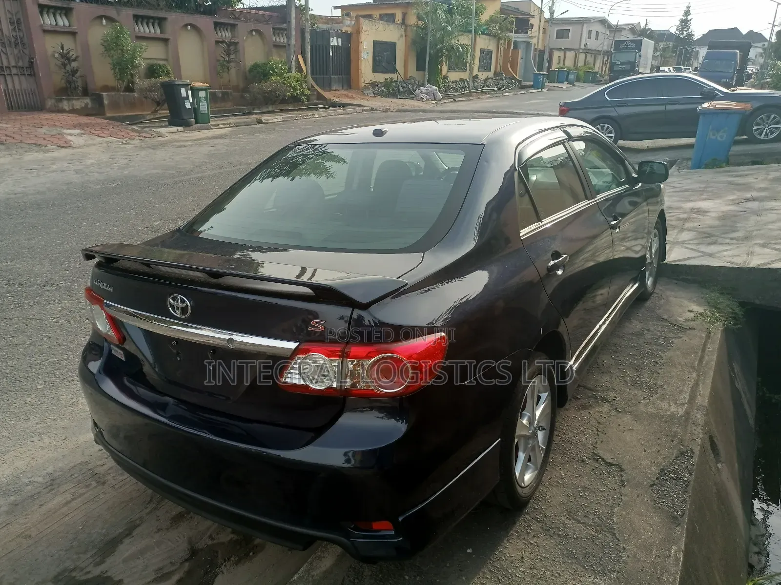 Toyota Corolla 2011 Blue