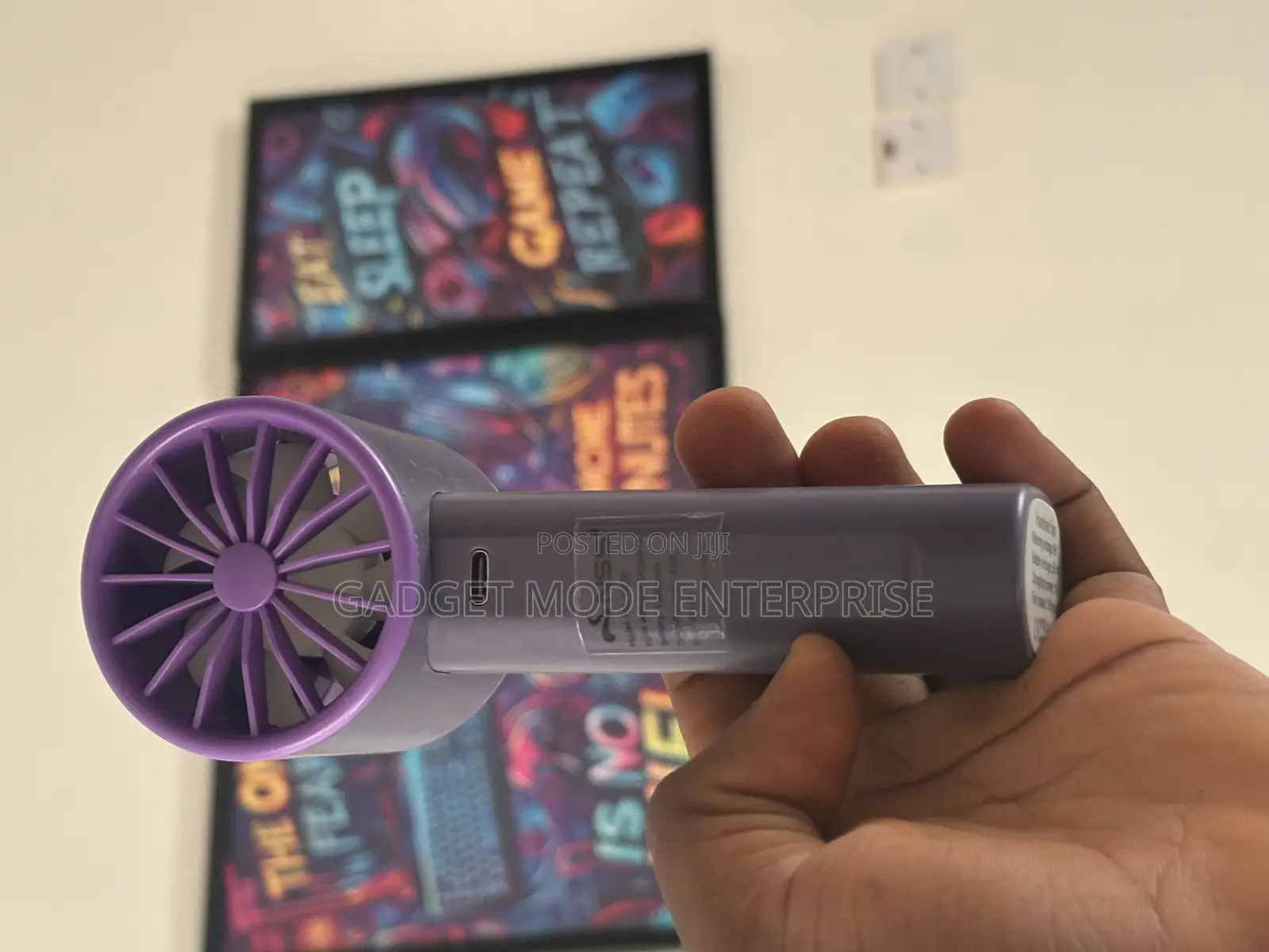 Ns-F 639 Mini Fan Portable, Rechargeable, Handheld Cooling Device