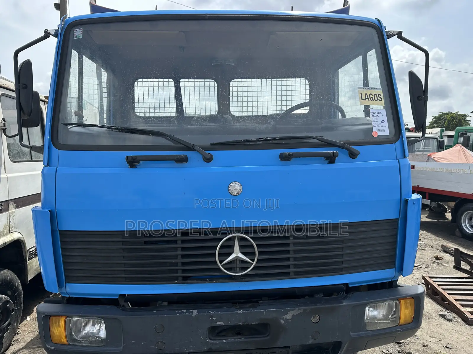 Mercedes Benz Truck 814