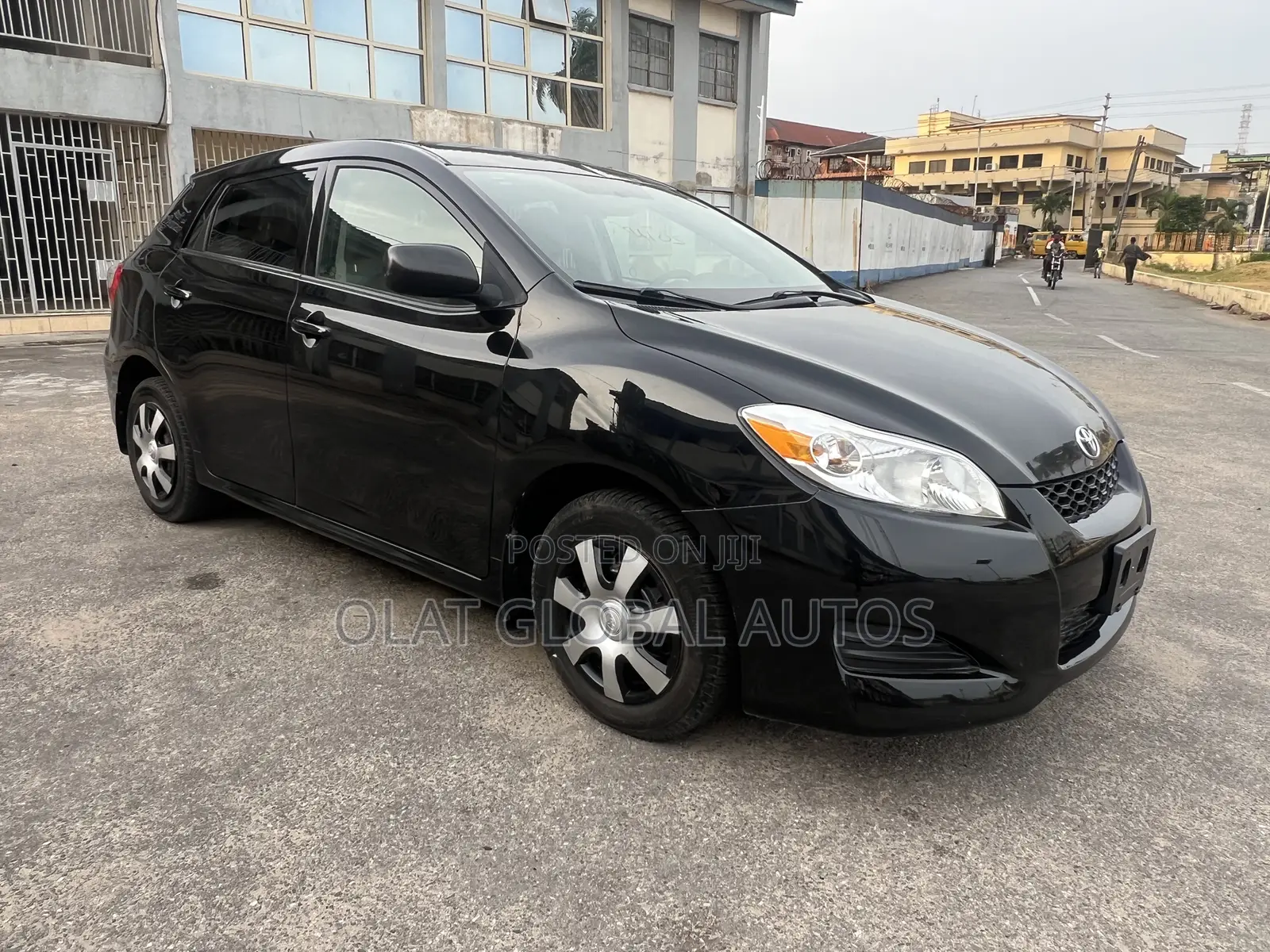 Toyota Matrix XRS Hatchback FWD (2.4L 4cyl 5A) 2009 Black