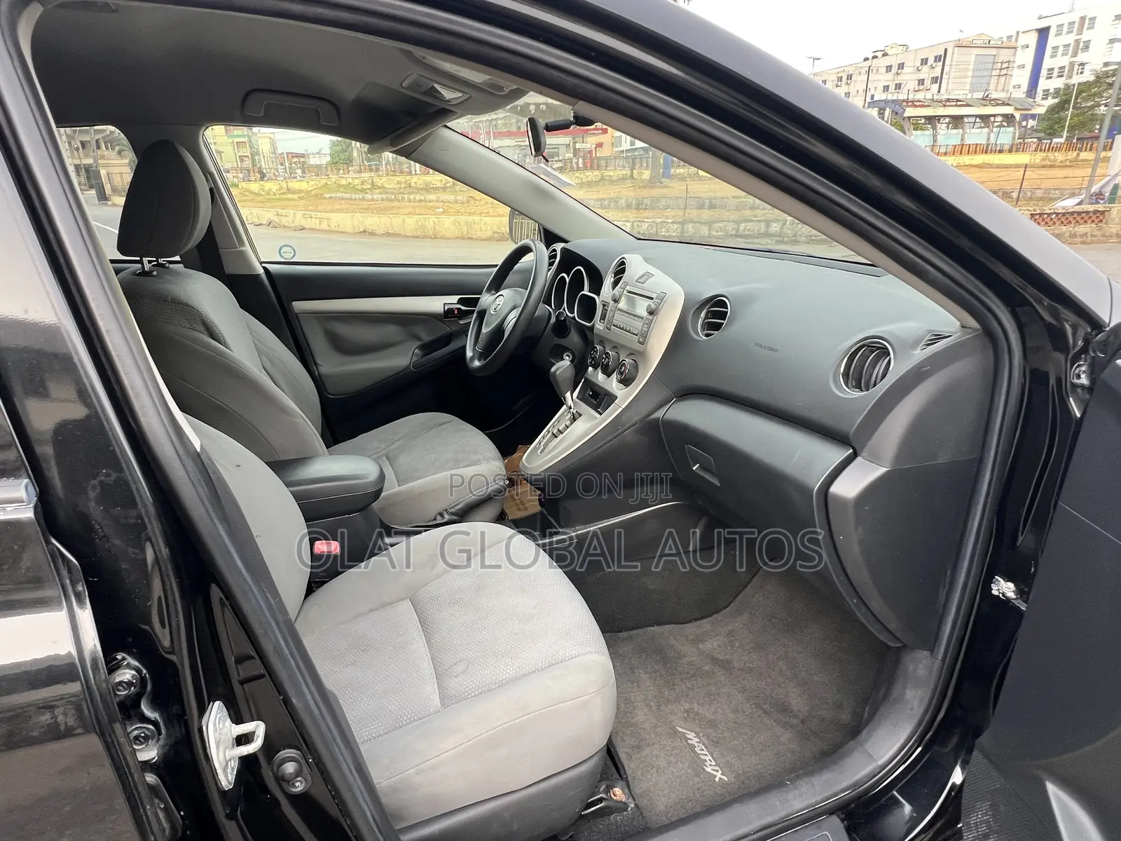 Toyota Matrix XRS Hatchback FWD (2.4L 4cyl 5A) 2009 Black