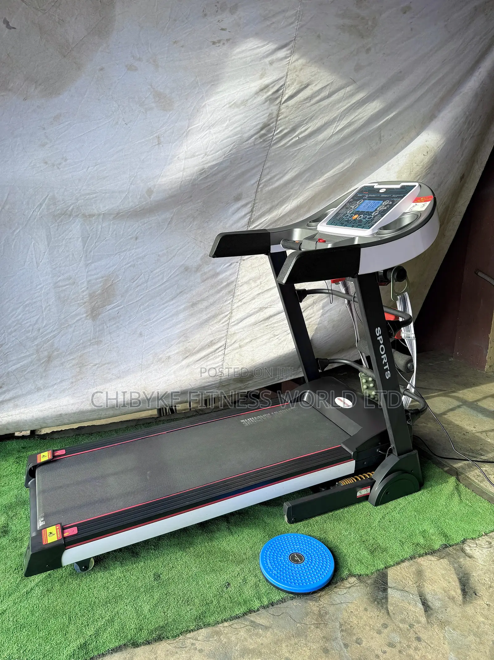 4hp Inverter Treadmill With Auto Incline , Massager , Dumbbel