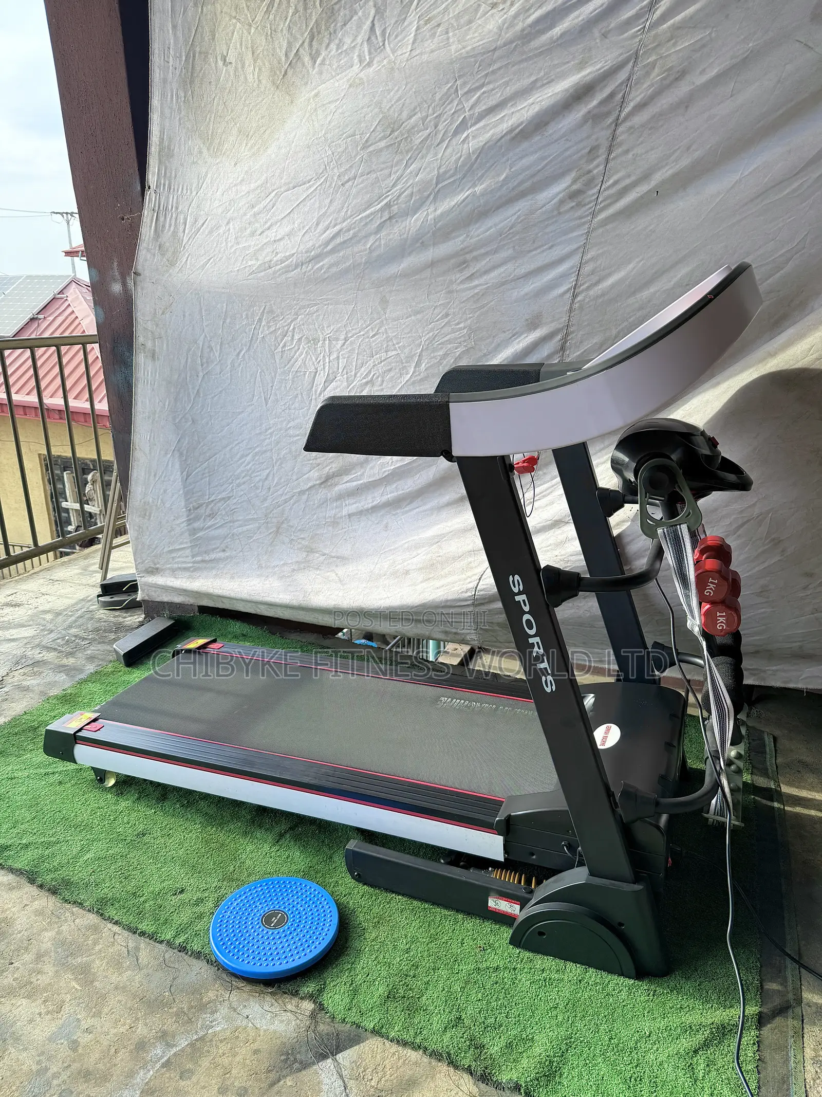 4hp Inverter Treadmill With Auto Incline , Massager , Dumbbel