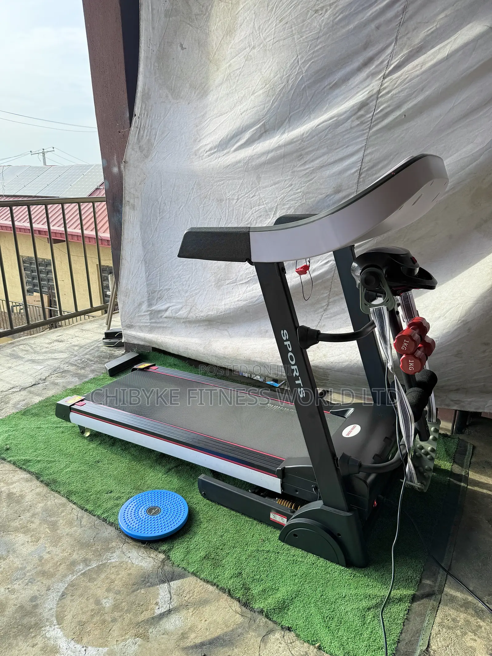 4hp Inverter Treadmill With Auto Incline , Massager , Dumbbel