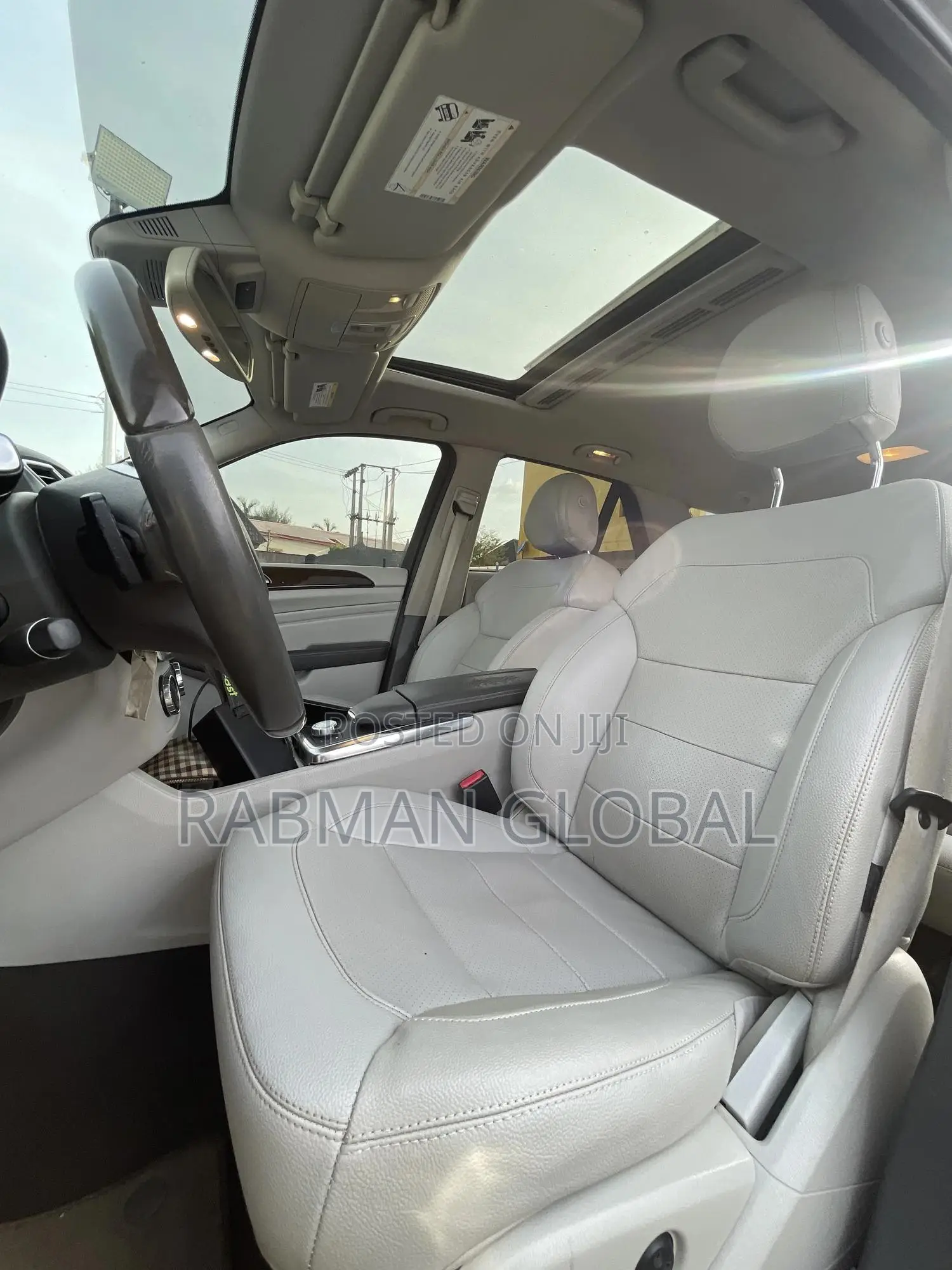 Mercedes-Benz M Class ML350 4MATIC 4dr SUV AWD (3.5L 6cyl 7A) 2015 Gray